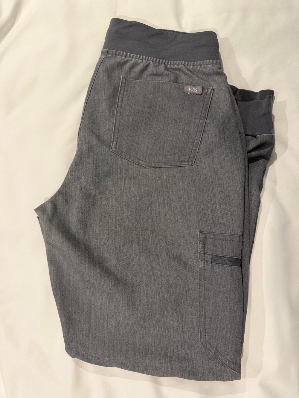 FIGS Women’s Graphite Zamora Jogger Scrub Pants